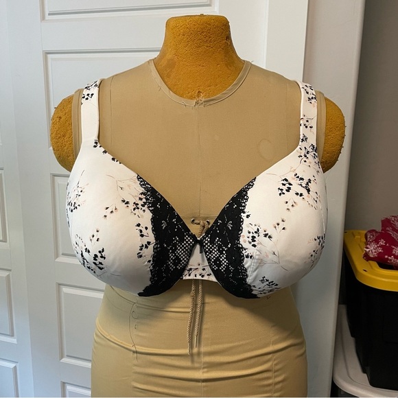 Cacique White Pink Floral Black Lace Lightly Lined Full Coverage Bra 46C - Picture 1 of 9